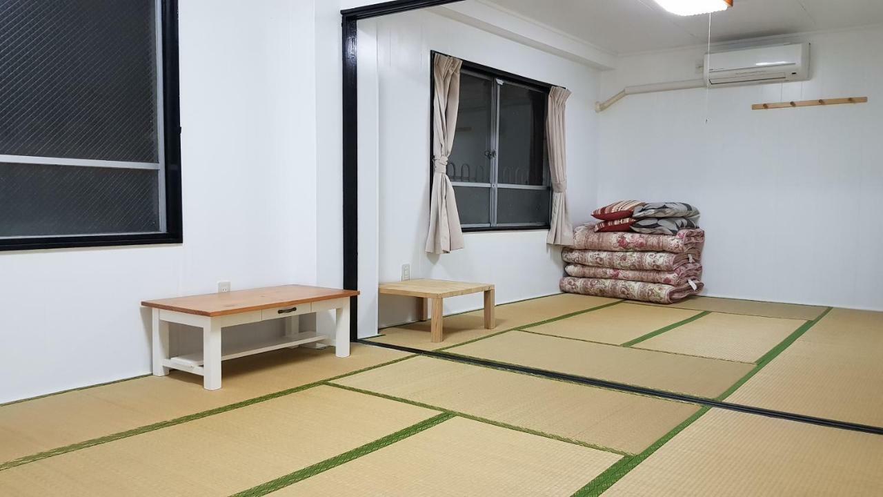Orion Divers Guest House Наха Екстер'єр фото